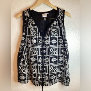 HD in Paris Black & White Knit Sleeveless Top - Size Medium (Anthropologie)